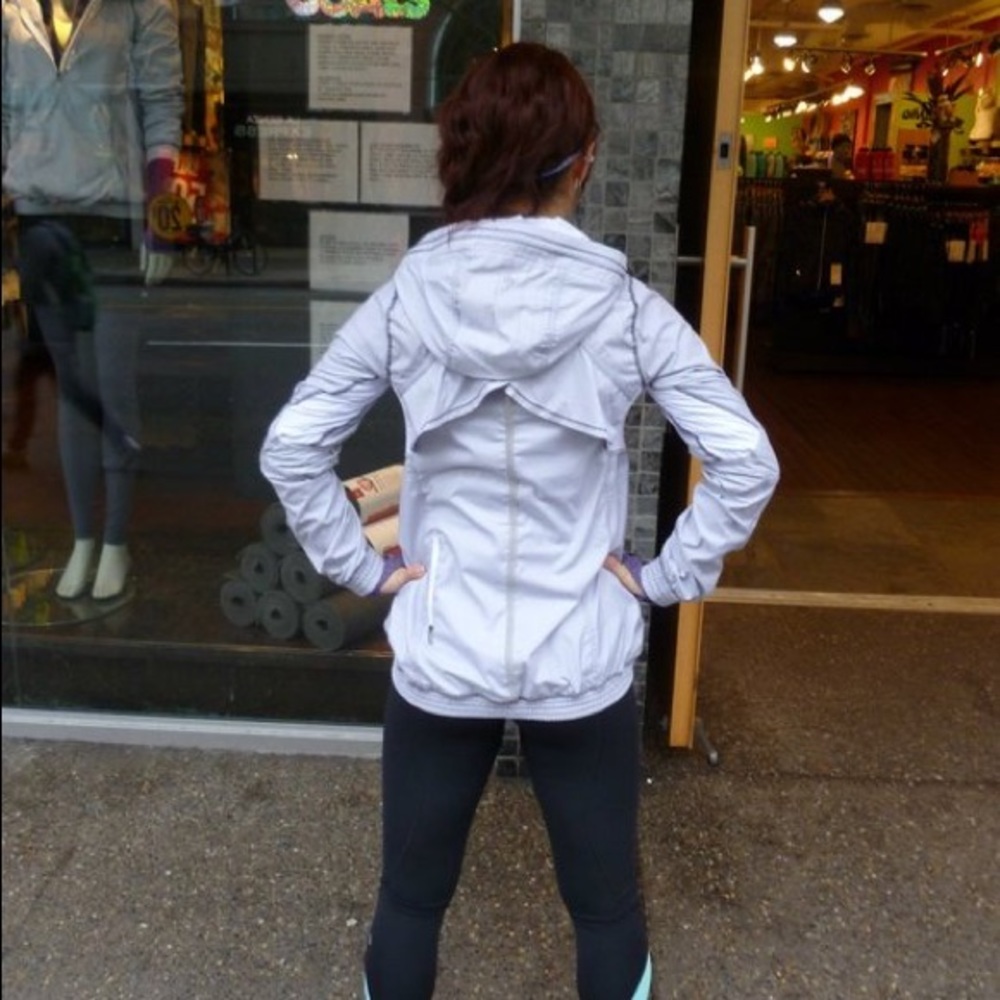 Lululemon Run 🏃‍♀️ willpower pullover - Picture 2 of 10